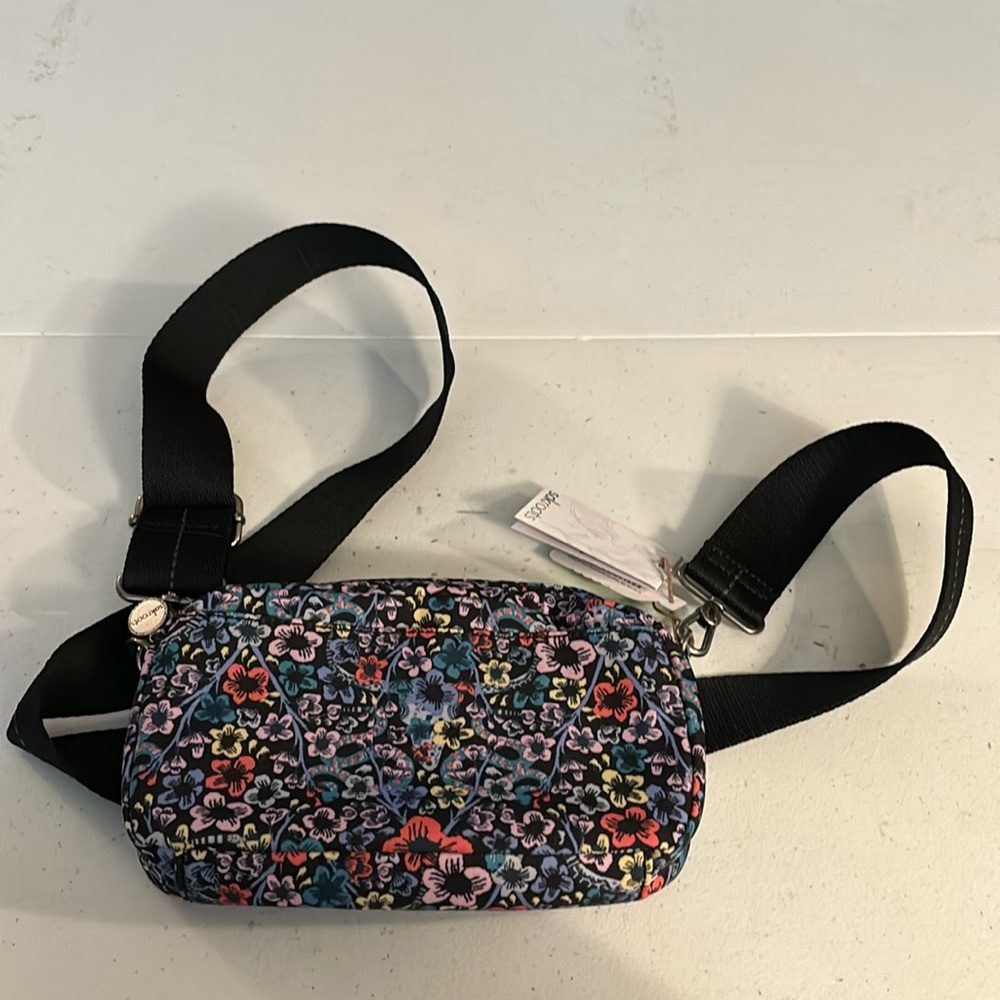 Sakroots Lodi crossbody bag
